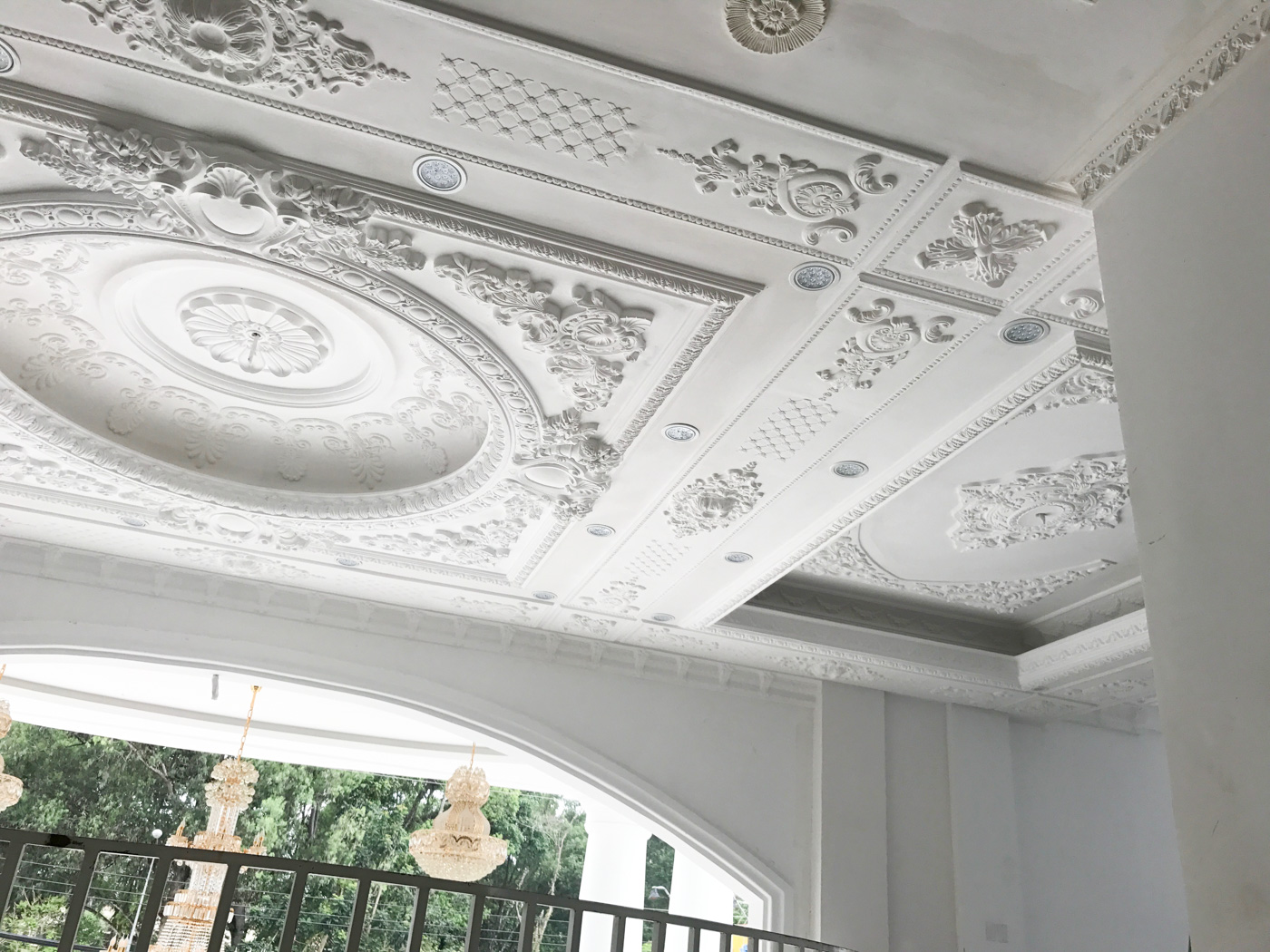 Kiến trúc thạch cao cổ điển trung tâm tiệc cưới